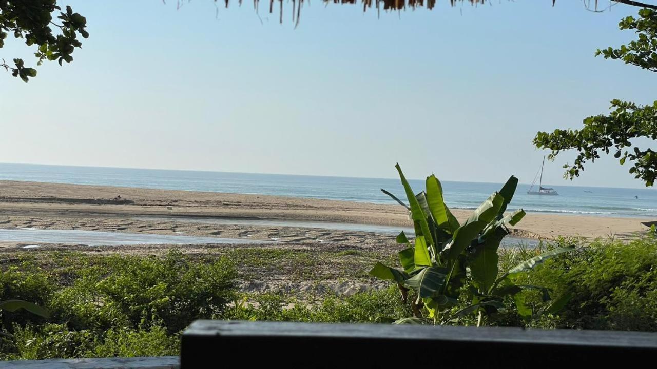 Three Queen Villa And Homestay Waikabubak Eksteriør bilde
