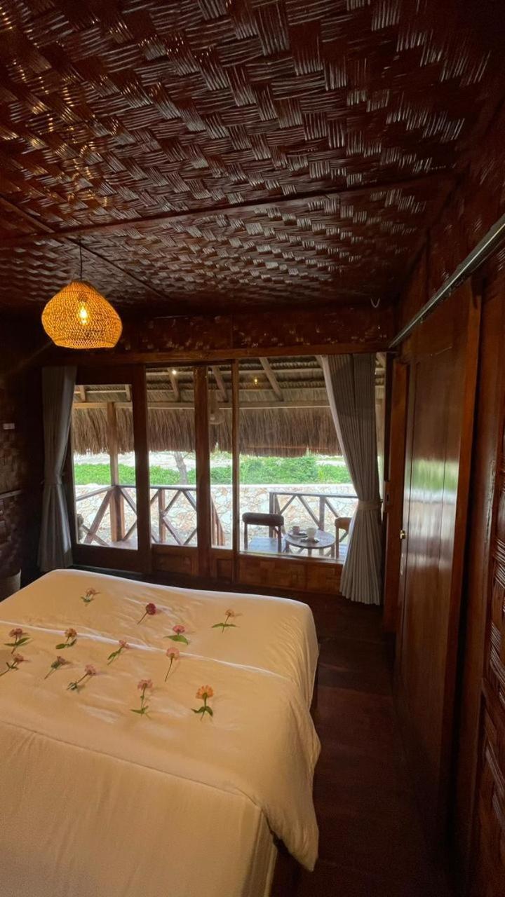 Three Queen Villa And Homestay Waikabubak Eksteriør bilde