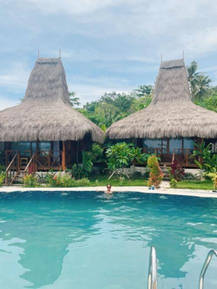 Three Queen Villa And Homestay Waikabubak Eksteriør bilde