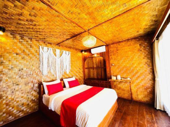 Three Queen Villa And Homestay Waikabubak Eksteriør bilde